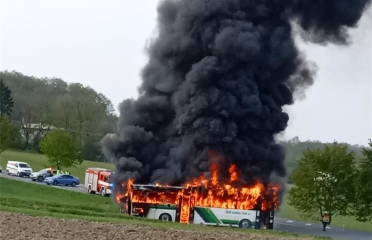 požár autobusu Chocenice_0424_čtenář QAPu (2)