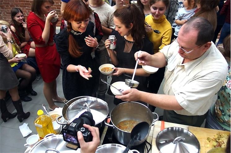 Rainer Prohaska-07-LunchBox-Nizhny