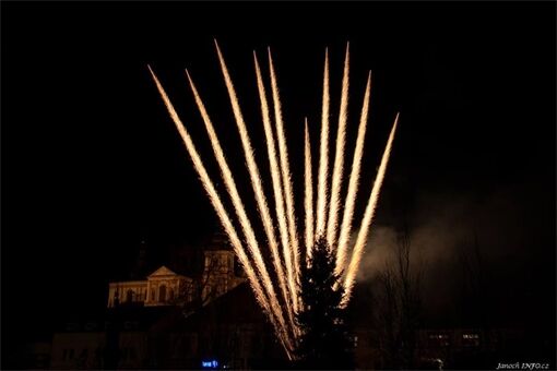 ohňostroj Přeštice _foto Milan Janoch (4) ohňostroj Přeštice _foto Milan Janoch (4)