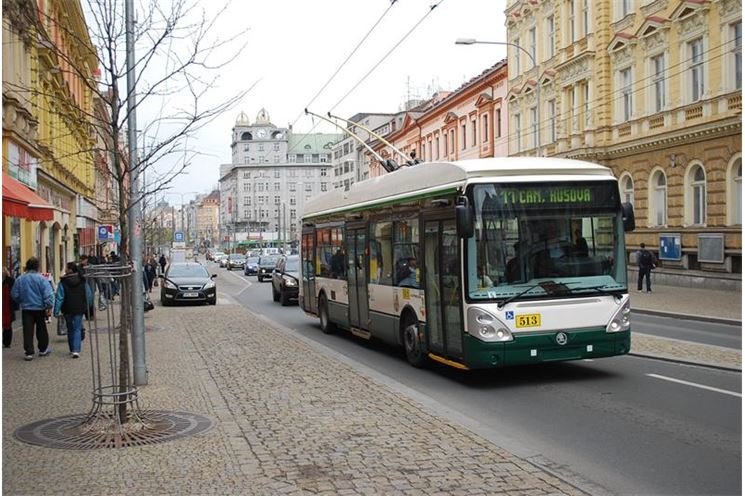 moderni trolejbus 24Tr