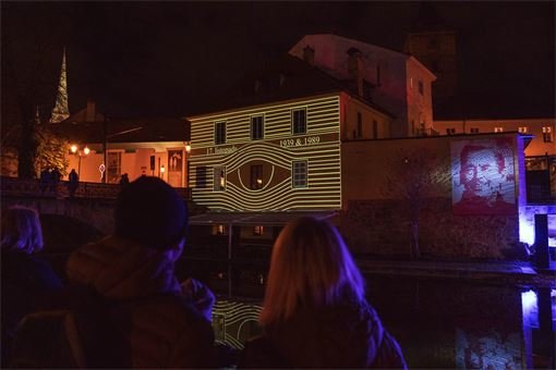 Reflexe_Plzeň_1124_foto Reflexe (1) Reflexe_Plzeň_1124_foto Reflexe (1)