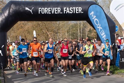 Plzeňský půlmaraton Qap (31) Plzeňský půlmaraton Qap (31)