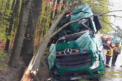 NA mezi Příkosicemi a Mirošovem_0425_HZSPK (1) NA mezi Příkosicemi a Mirošovem_0425_HZSPK (1)