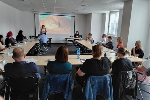 setkání k problematice domácího násilí_0625_PČR (3) setkání k problematice domácího násilí_0625_PČR (3)