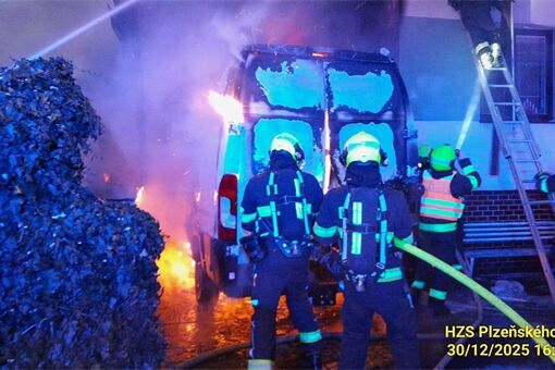 Obytná dodávka Tlučná_1225_HZSPK (1) Obytná dodávka Tlučná_1225_HZSPK (1)