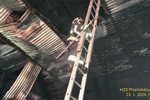 požár zemědělský objekt Krasíkov_0126_HZSPK (5) požár zemědělský objekt Krasíkov_0126_HZSPK (5)