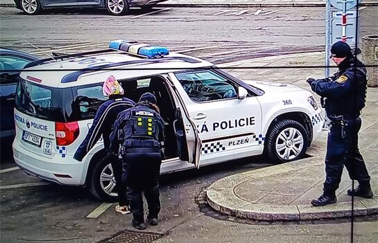 strážníci odhalili uprchlici_0226_MPP (3) strážníci odhalili uprchlici_0226_MPP (3)