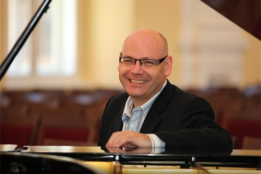 Karel Košárek_klavírista_0226_archiv Karla Košárka Karel Košárek_klavírista_0226_archiv Karla Košárka