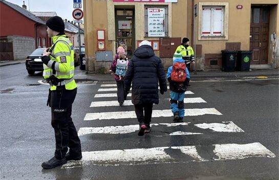bezpečnostní akce chodci Plzeň_0226_PČR (1) bezpečnostní akce chodci Plzeň_0226_PČR (1)