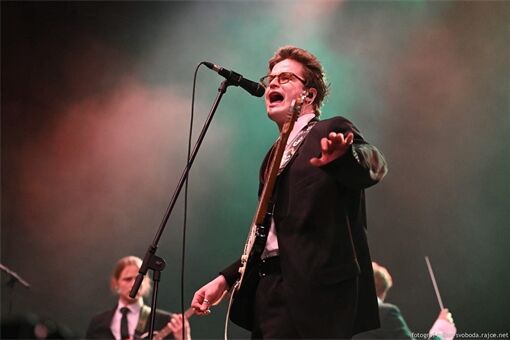 Skotační kulomet a orchestr DEPO2015_0226_Milan Svoboda (3) Skotační kulomet a orchestr DEPO2015_0226_Milan Svoboda (3)