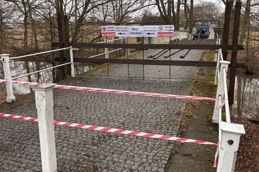 Uzavření Kozelského mostu_0225_fb zámek Kozel (1) Uzavření Kozelského mostu_0225_fb zámek Kozel (1)