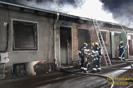 požár dům Jateční_0226_HZSPK (1) požár dům Jateční_0226_HZSPK (1)