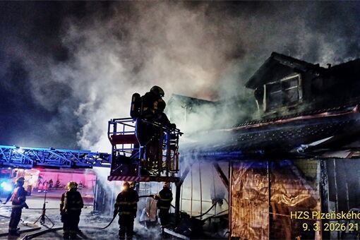 Požár dřevěného přístřešku_Horní Folmava_0326_HZSPK (1) Požár dřevěného přístřešku_Horní Folmava_0326_HZSPK (1)