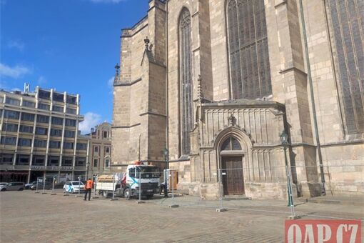 lešení kolem katedrály_0326_Milan Svoboda (2) lešení kolem katedrály_0326_Milan Svoboda (2)