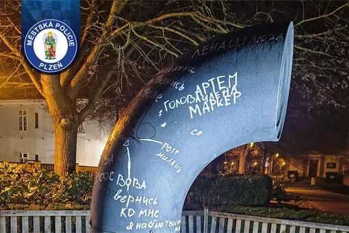 poškozený poesiomat_0326_MPP poškozený poesiomat_0326_MPP