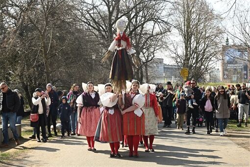 vyhánění zimy z Plzně_0326_Milan Svoboda (18) vyhánění zimy z Plzně_0326_Milan Svoboda (18)