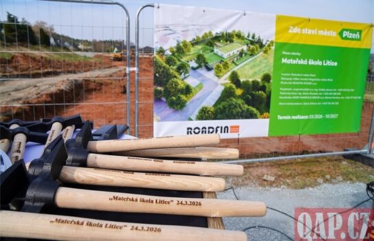 poklepání kámen školka Litice_0326_QAP (6) poklepání kámen školka Litice_0326_QAP (6)