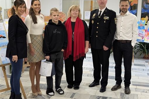 Mladý školák vrátil ztracené peníze i doklady_0426_MPP (2) Mladý školák vrátil ztracené peníze i doklady_0426_MPP (2)