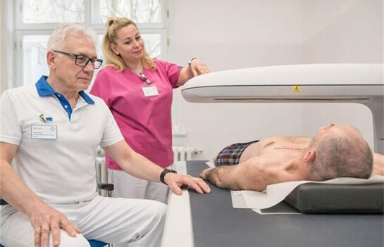 osteoporóza_0426_EUC Klinika Plzeň (6) osteoporóza_0426_EUC Klinika Plzeň (6)