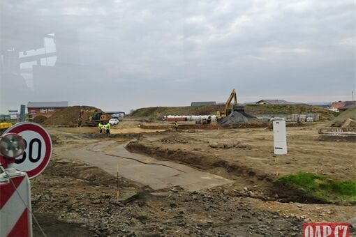 Lužany stavba křižovatky5 Lužany stavba křižovatky5