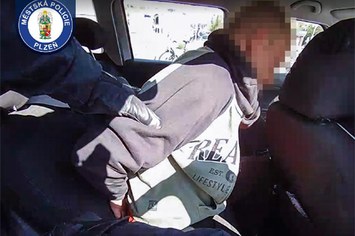 agresor hlavní nádraží_0426_MPP1 agresor hlavní nádraží_0426_MPP1