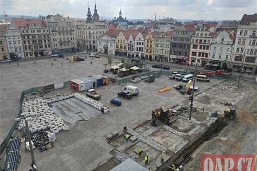 práce na náměstí Republiky_0426_Milan Svoboda QAP (7) práce na náměstí Republiky_0426_Milan Svoboda QAP (7)