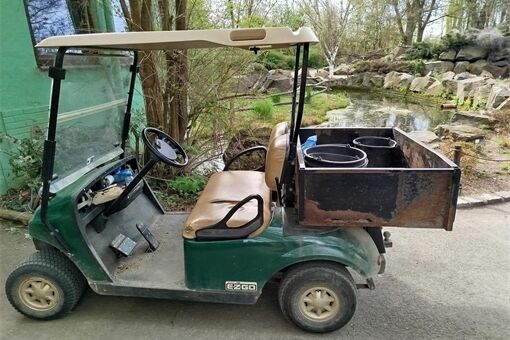 ukradený vozík zoo_0426_zoo Plzeň ukradený vozík zoo_0426_zoo Plzeň