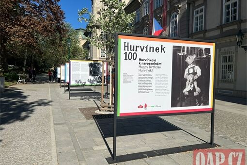 Hurvínek slaví 100 let_0526_QAP (1) Hurvínek slaví 100 let_0526_QAP (1)
