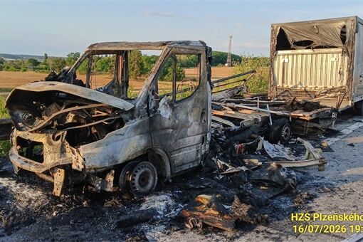požár NA dálnice D5_0726_HZSPK (1) požár NA dálnice D5_0726_HZSPK (1)