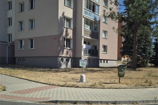 psí pisoár Dobřany_0826_město Dobřany psí pisoár Dobřany_0826_město Dobřany