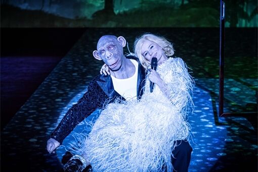 Nowy Teatr_Elizabeth Costello_foto_Magda Hueckel (6)_mail (002) Nowy Teatr_Elizabeth Costello_foto_Magda Hueckel (6)_mail (002)